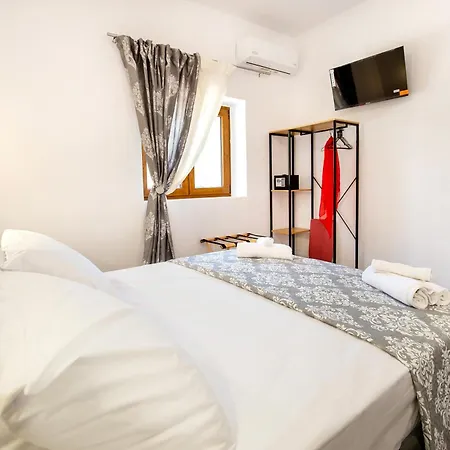 Maison Apartman *