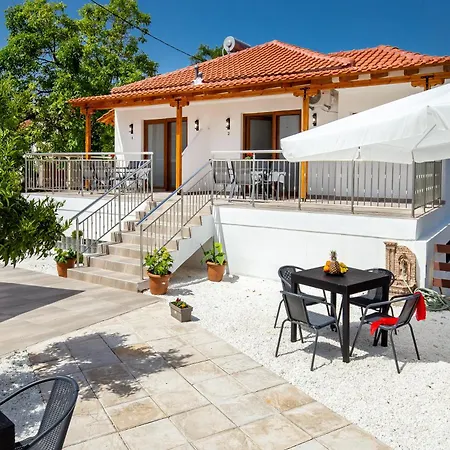 Maison Apartamento *